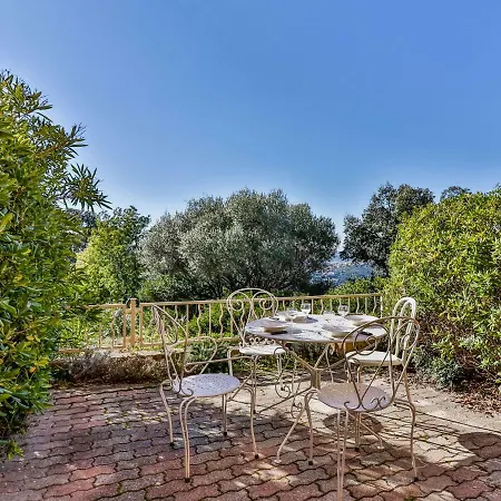 Ferienhaus Holiday Les Hauts De St Clair.6 *